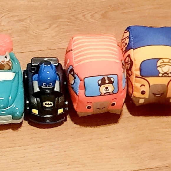 SOLD 14 Toddler Toys,Plush and Plastic - Picture 9 of 9